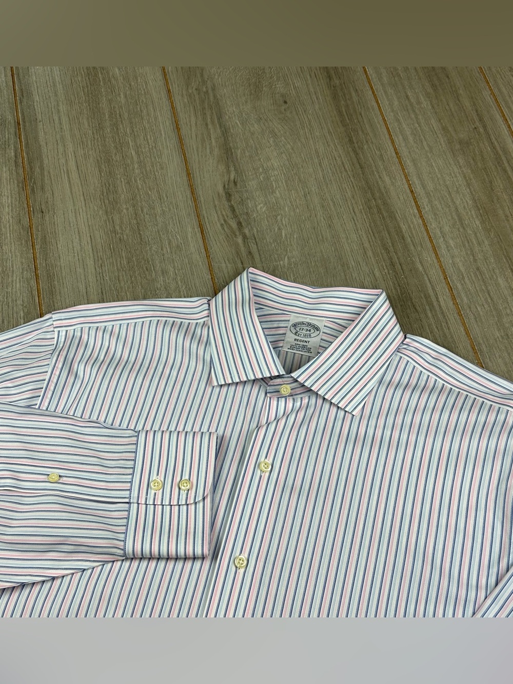 Brooks Brothers Regent Shirt Mens XL 17-34 Striped Pink Blue White Supima Cotton